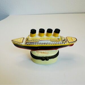 Titanic Ship Model Hinged Mini Trinket Jewelry Box